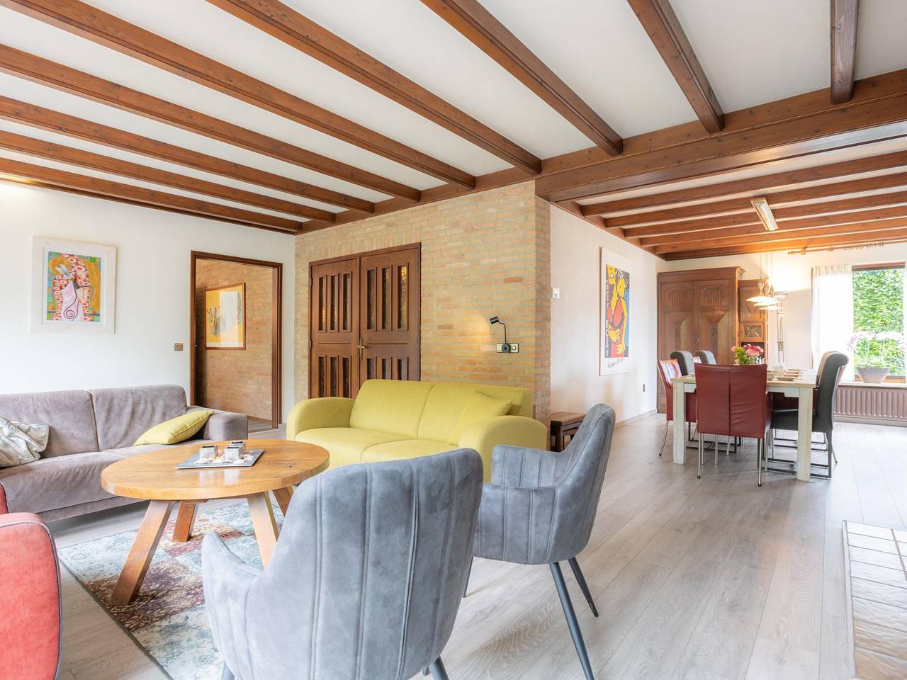 Ferienhaus mit Terrasse an den Dünen in Nordbrabant