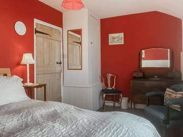 Vacation Rental for 4 Guests in Cornwall, South West England, Picture 4