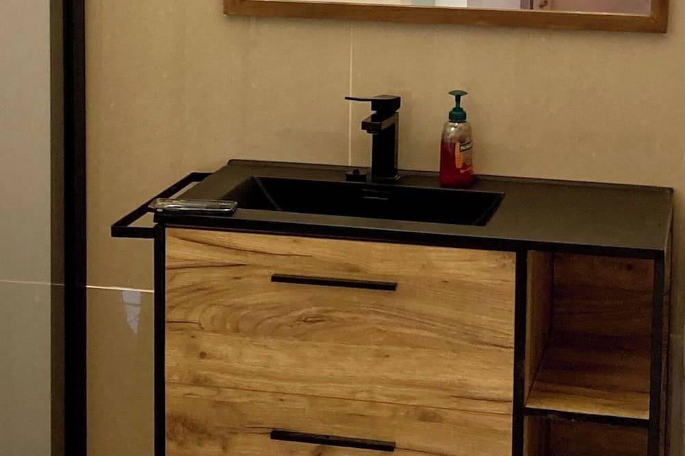 Apartamento entero, Charmant Appartement au Calme sur Jardin in Saint-Brice-sous-Forêt, Valle del Oise