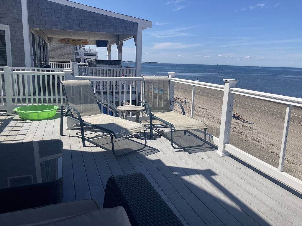 Scituate oceanfront gem; 5Br w/ wrap around deck. Perfect for family & friends in Scituate, Massachusetts
