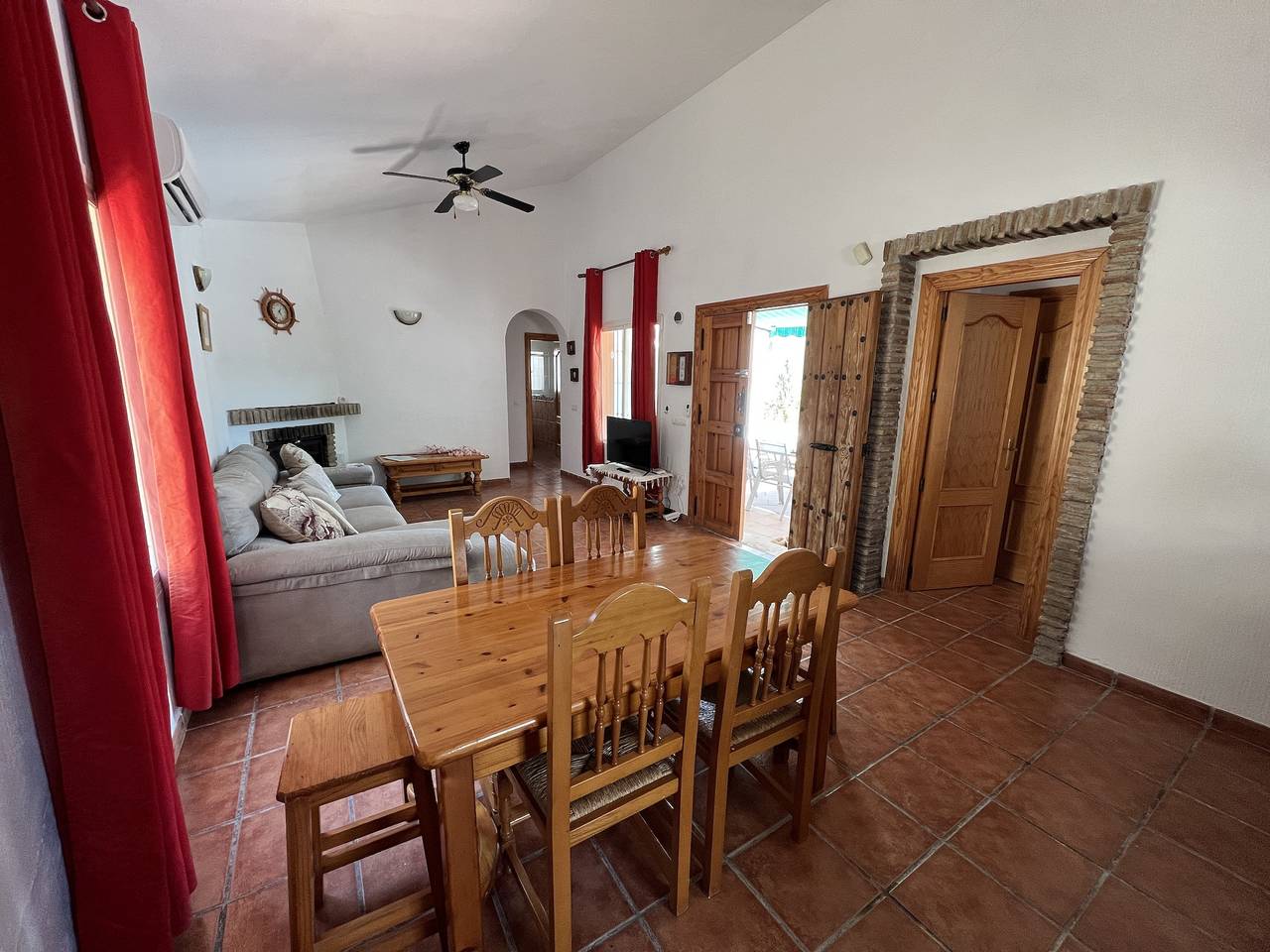 Cd-1383 Villa mit drei Schlafzimmern und Pool in Viñuela, Málaga Provinz
