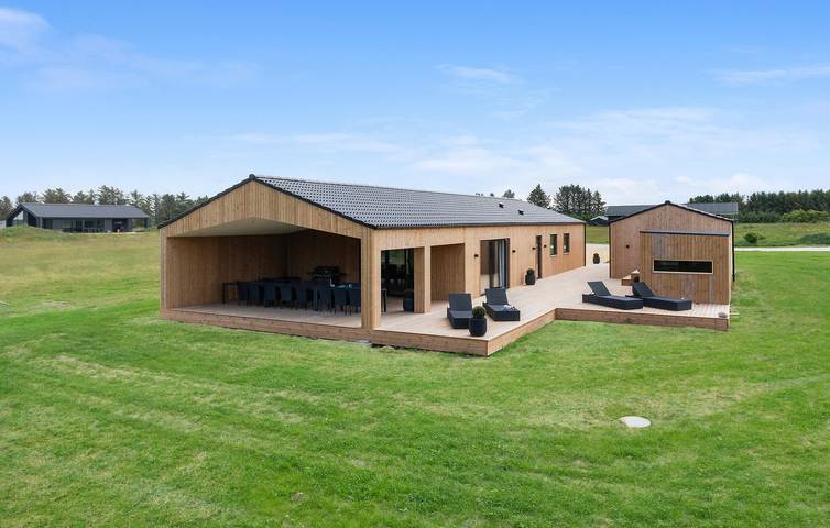 Ferienhaus mit Meerblick für 16 Personen, mit Sauna und Garten in Dänemark an der Nordsee