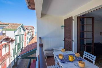 Gîte pour 4 personnes, avec balcon dans Port De Saint Jean De Luz