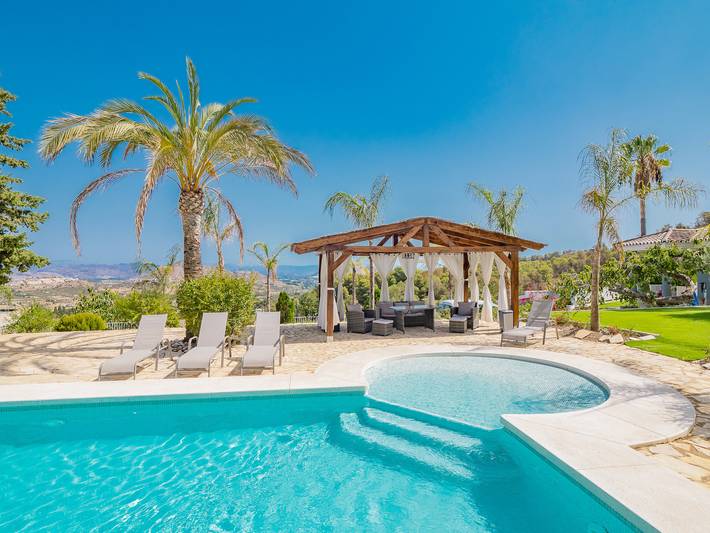 Casa rural para 10 personas, con terraza y jardín, Familias con niños en Coín - 3