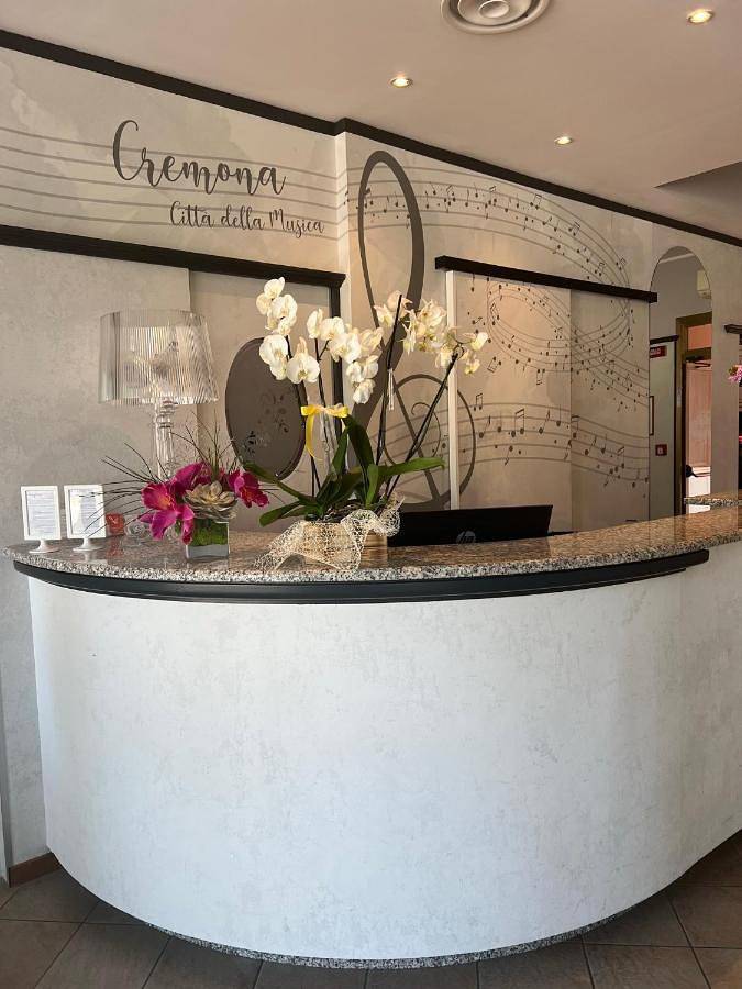 Hotel per 3 persone, con terrazza - 1