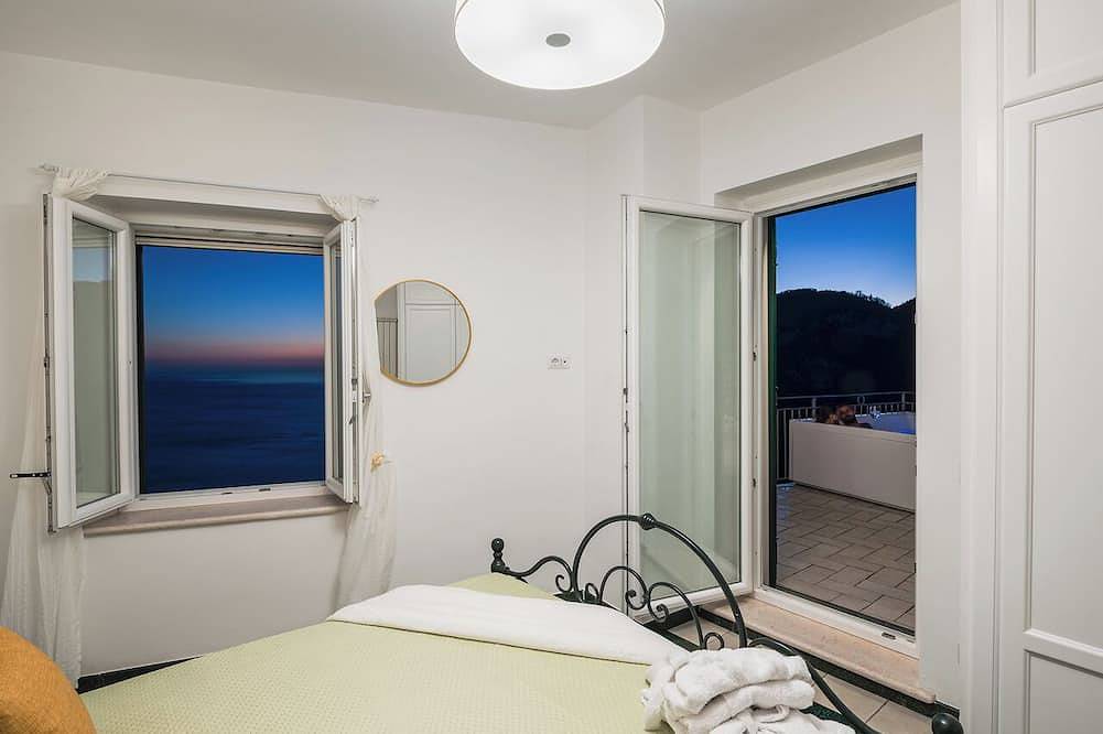 Villa just minutes from the magnificent landscapes of the Amalfi Coast in Furore, Amalfiküste