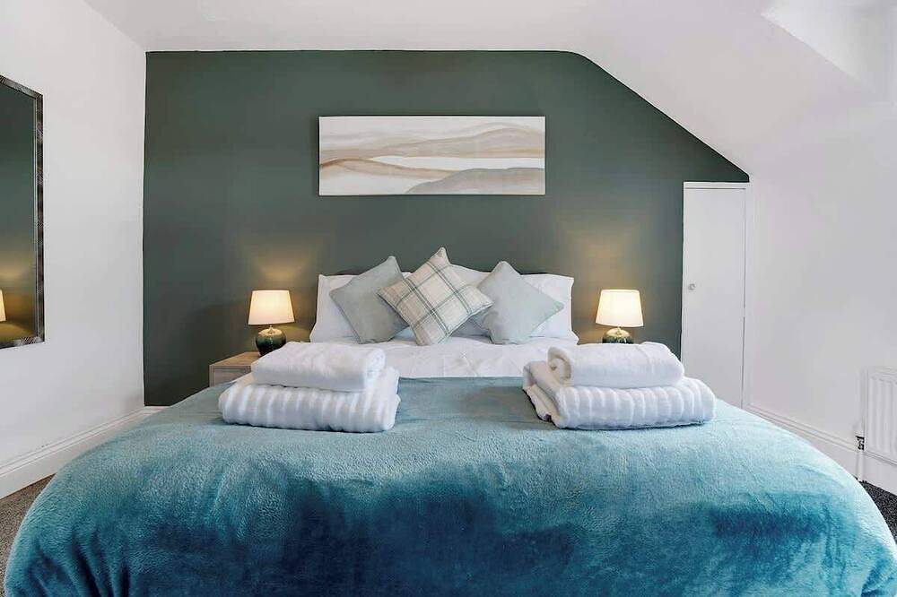 3 Bed in Sunderland, Free Wi-Fi! in Sunderland