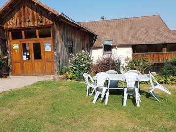Gîte pour 10 personnes, avec terrasse et jardin, animaux acceptés à Girmont-Val-d'Ajol
