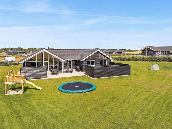 Ferienhaus für 18 Personen, mit Garten und Pool sowie Sauna, kinderfreundlich - 1
