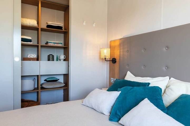 Location de vacances pour 4 personnes, avec Terrasse et Jardin ainsi que Piscine et Sauna à Saint-Privat-de-Champclos - 3