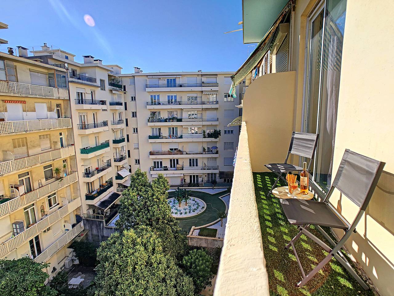 Studio entier, N&J - Citronnier Azur - Central - Proche mer in Nice, Côte méditerranéenne (France)