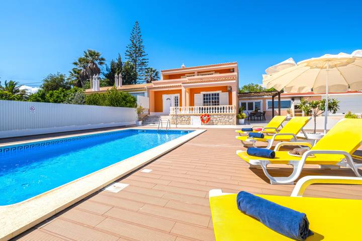 Villa La Digue in Guia, Faro Distrikt