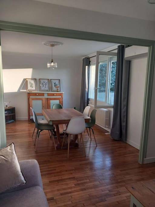 Location de vacances pour 6 personnes, avec Terrasse ainsi que Jardin et Vue à Vineuil - 3