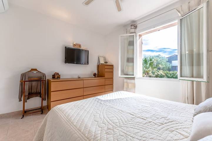 Villa 8 personnes  à 16 mn à pied des plages et du centre-ville de Ste Maxime in Sainte-Maxime, Côte méditerranéenne (France)