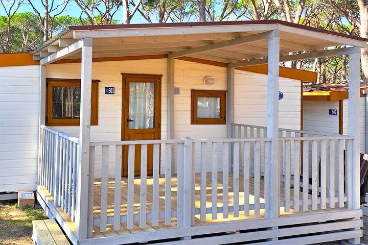 Ferienhaus für 4 Personen, mit Whirlpool und Pool