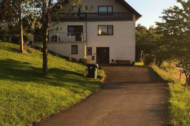 Ferienwohnung für 4 Personen, mit Garten in Orlenbach