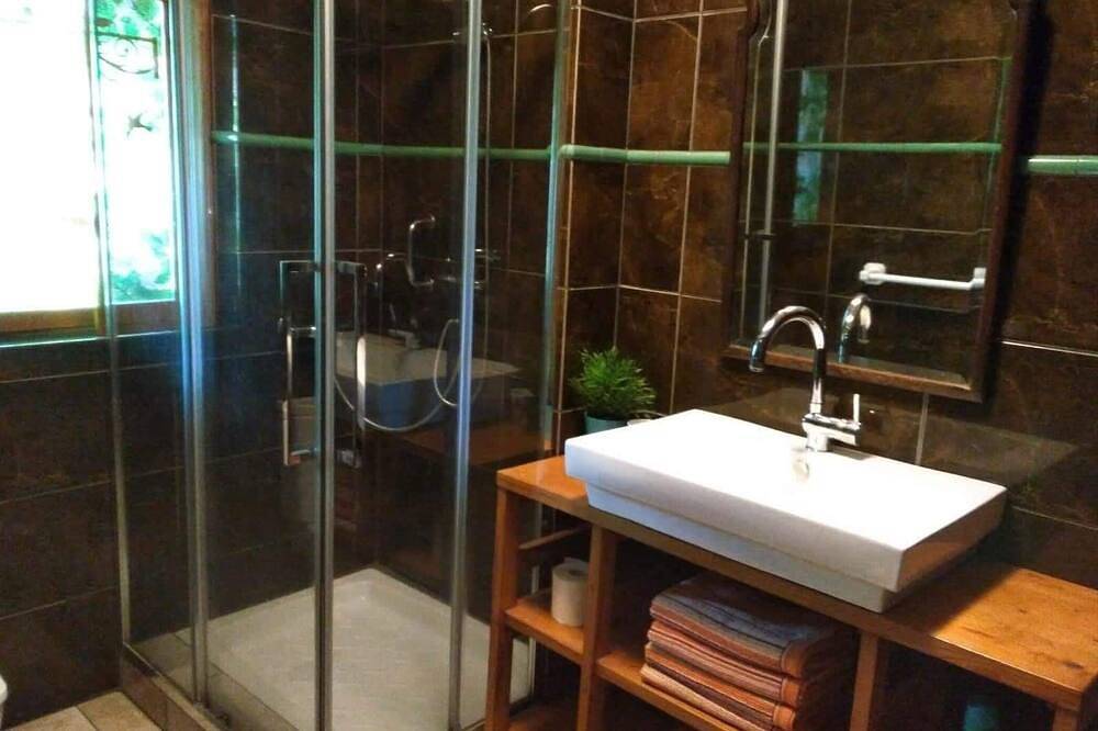 Spacious apartment In Rolling Hills, Close To The Atlantic Ocean in Cartes, Cantabrian Coast