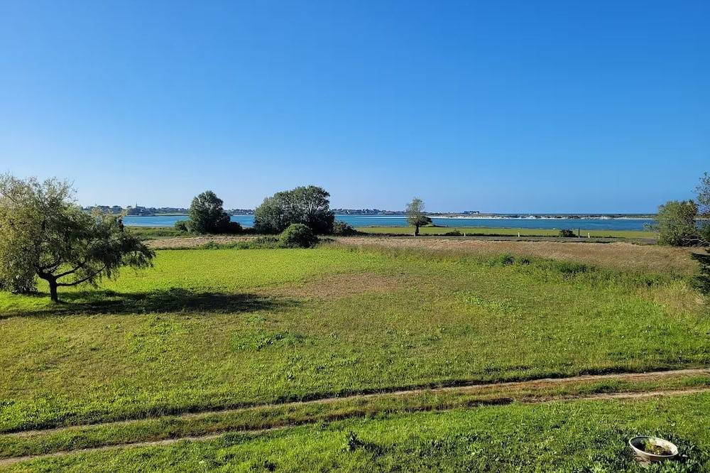 Maner Avel, facing Goulven Bay in Goulven, Brest und Umgebung