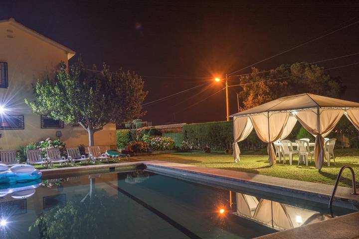 Casa rural para 10 personas, con jardín en Massanet de la Selva - 2