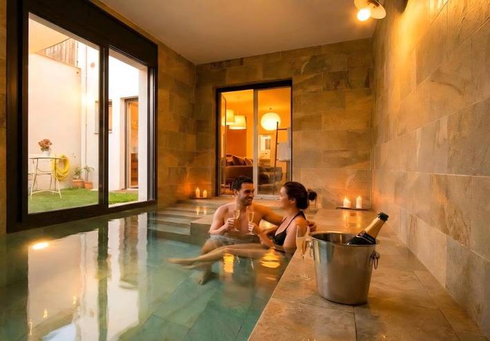 Appartement de vacances pour 2 personnes, avec Terrasse ainsi que Jardin et Piscine