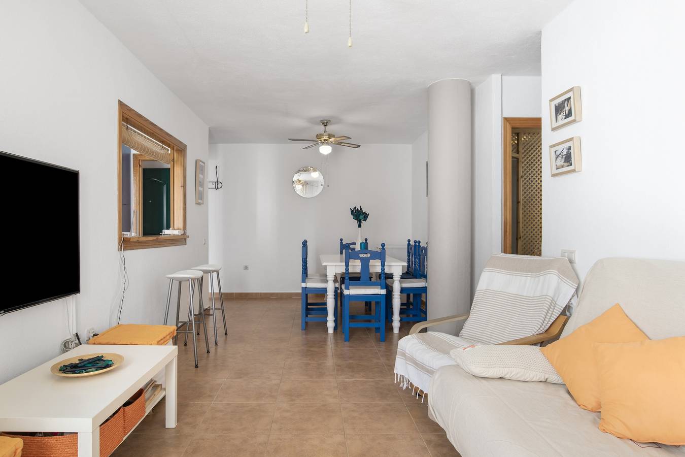 Ganze Wohnung, Apartment 'Vistas Al Mar' mit Meerblick, privatem Pool und Wlan in Atlanterra, Tarifa