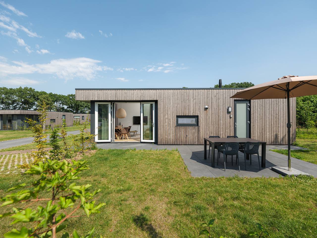 Vakantiepark Hölte — Oak lodge met ensuite badkamers | twee badkamers  | 4 personen in Rijssen, Sallandse Heuvelrug