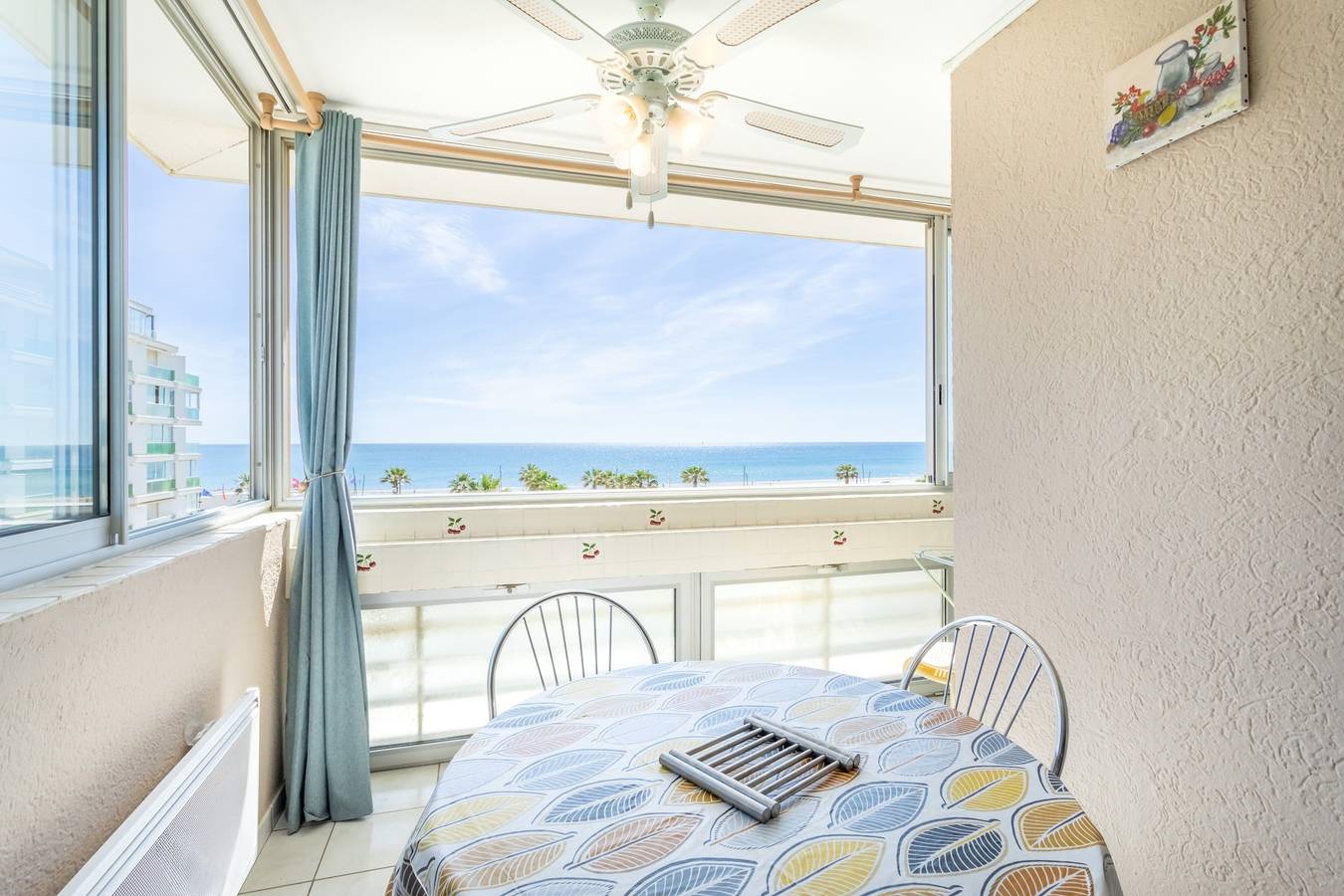 Appartamento intero, Appartamento 'Appartement Canet Plage Front Mer' con vista mare, terrazza privata e aria condizionata in Canet-en-Roussillon, Côte d'Améthyste