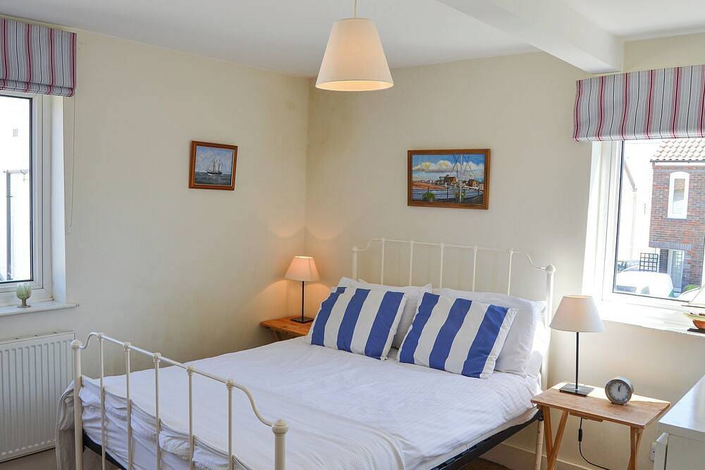4 bedroom accommodation in Wells-next-the-Sea in Wells-next-the-Sea, Norfolk Coast