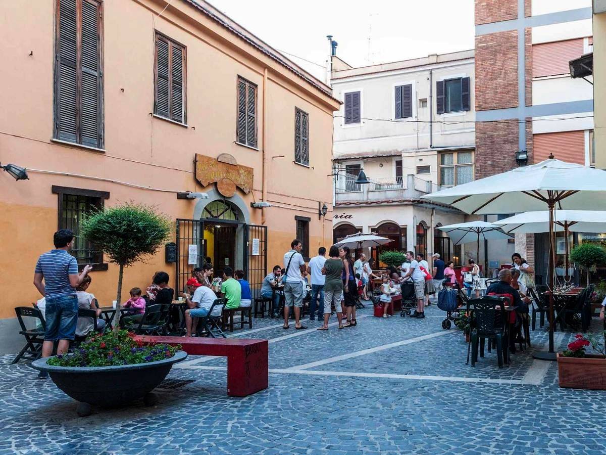 La Casa degli Artisti 1 in Nettuno, Provincia di Roma