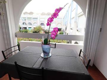 Gîte pour 4 personnes, avec piscine à Cabrerolles
