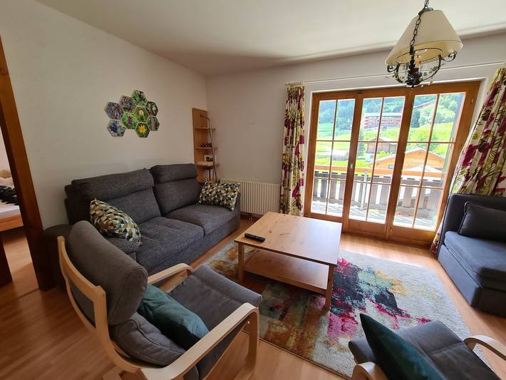 Ganze Wohnung, Myrtilles n° 104, Wohnung mit Balkon in Südlage in Chalais (Schweiz), Walliser Alpen