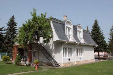 Ferienwohnung für 6 Personen, mit Balkon und Garten in Siofok