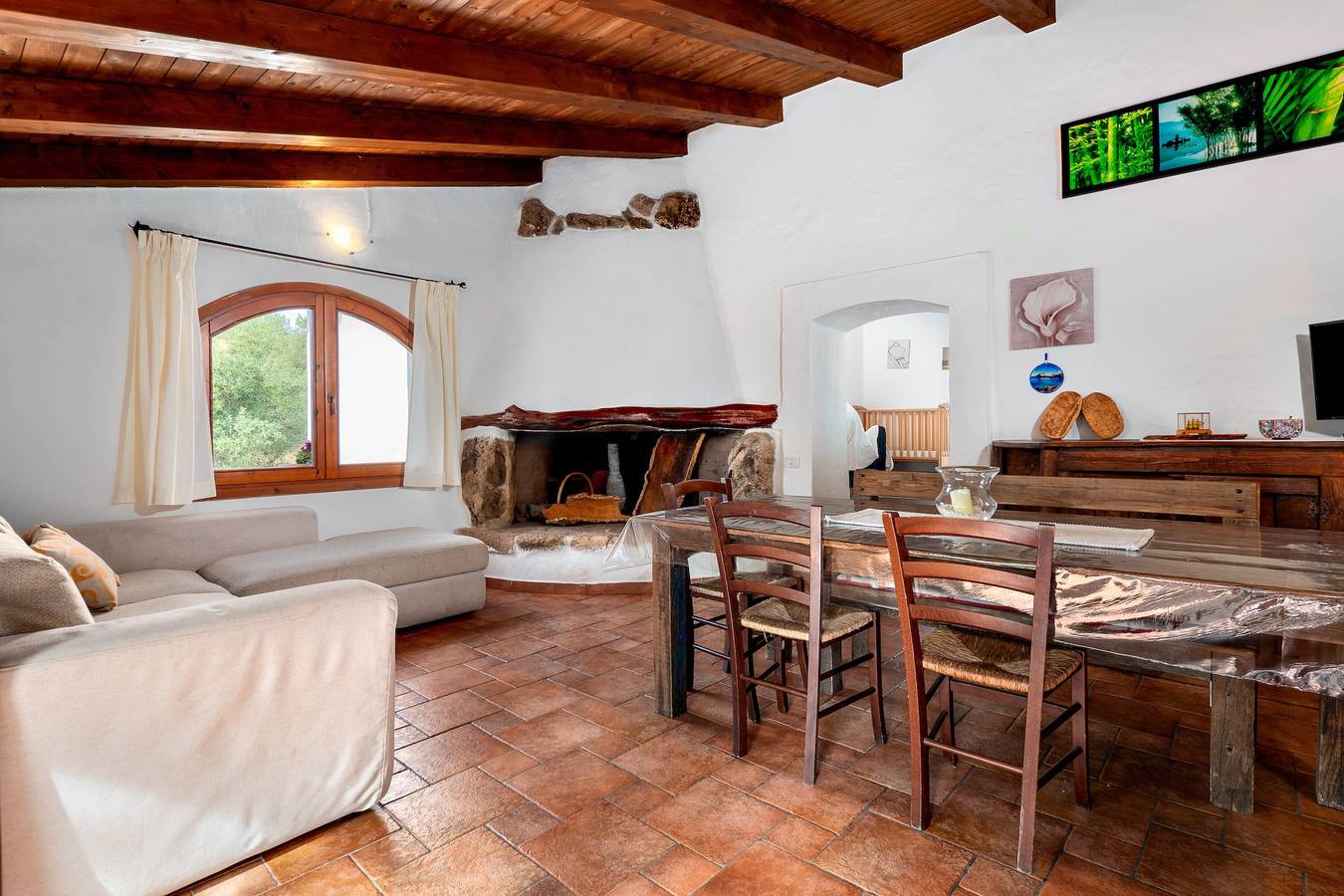Casa vacanze "Suite Harmony" con terrazza aperta e coperta in Loiri Porto San Paolo, Barbagia