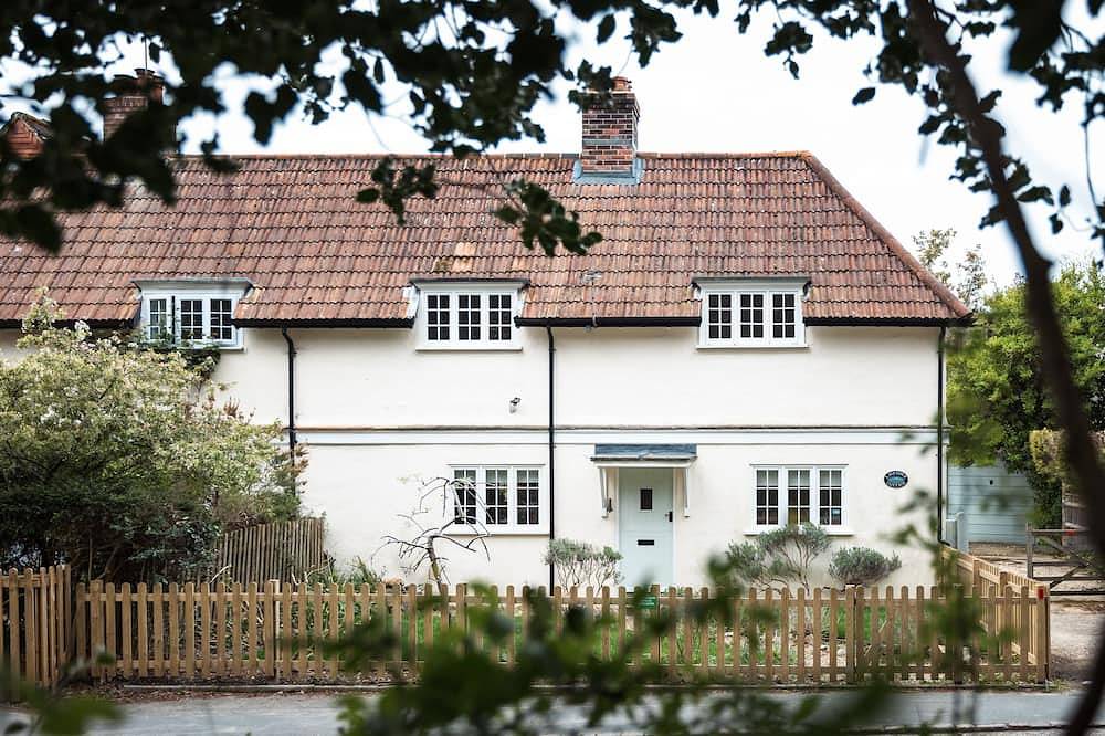 Lavender Cottage - in the heart of the New Forest in Burley, Hampshire