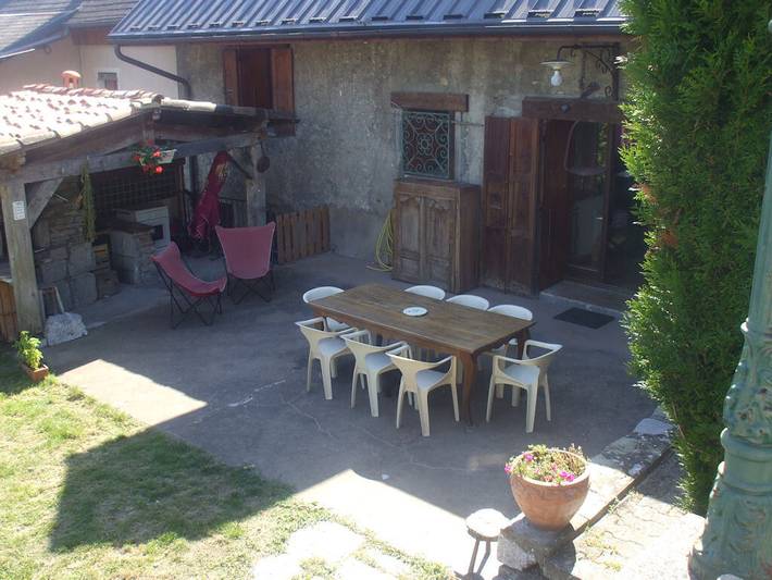 Gîte pour 8 personnes, avec terrasse et jardin, animaux acceptés en Savoie - 2