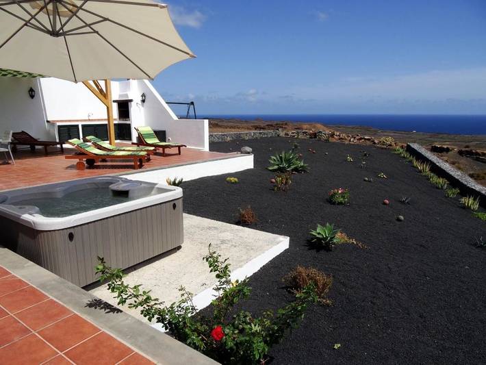 Location de vacances pour 6 personnes, avec jardin et vue dans Guatiza