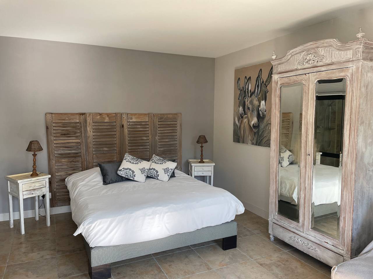 Chambre « L'écurie » avec piscine partagée, terrasse partagée et Wi-Fi in Cheverny, Sologne