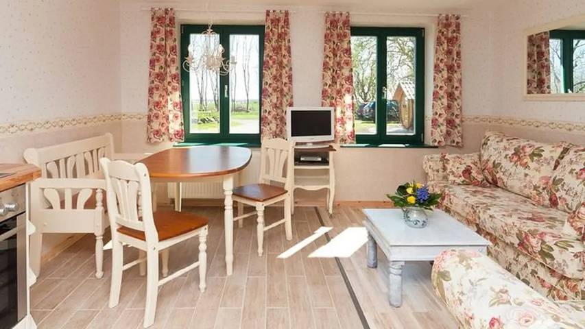 Ferienwohnung für 4 Personen, mit Terrasse und Sauna in Putgarten - 2