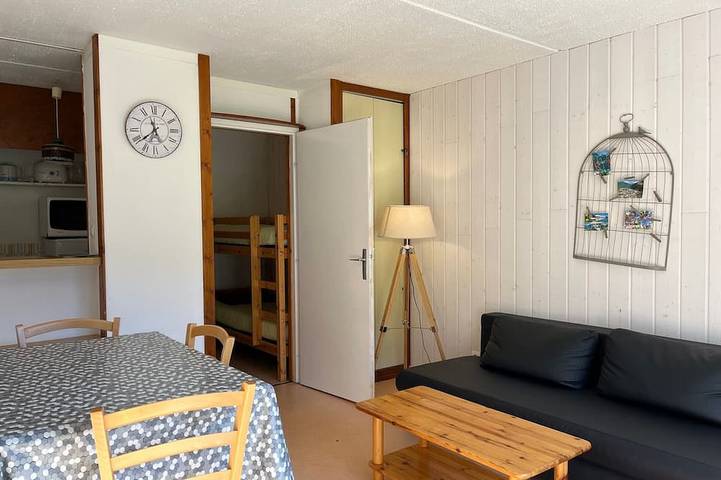 Ganze Wohnung, Gemütliche 2-Zimmer-Ferienwohnung für 6 Pers. am Pistenrand mit Balkon und Aufzug in Peyragudes, Französische Pyrenäen