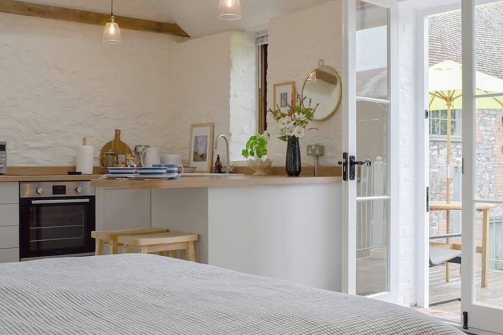 1 bedroom accommodation in Wells in St Cuthbert Out, Somerset