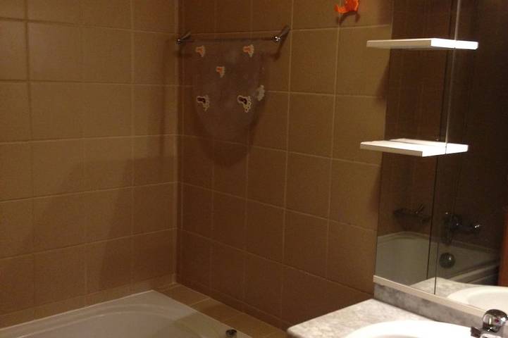 Gîte pour 5 personnes, avec balcon et jacuzzi, animaux acceptés à Torreira - 4