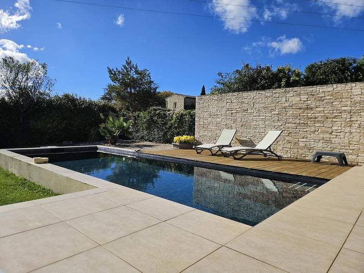 Location de vacances pour 8 personnes, avec terrasse ainsi que vue et piscine, animaux acceptés à Marsanne - 2