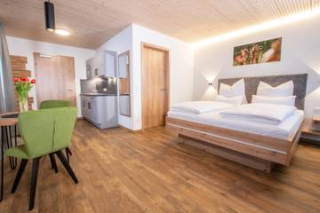Hotel für 3 Personen in Mittelberg, Kleinwalsertal, Bild 3