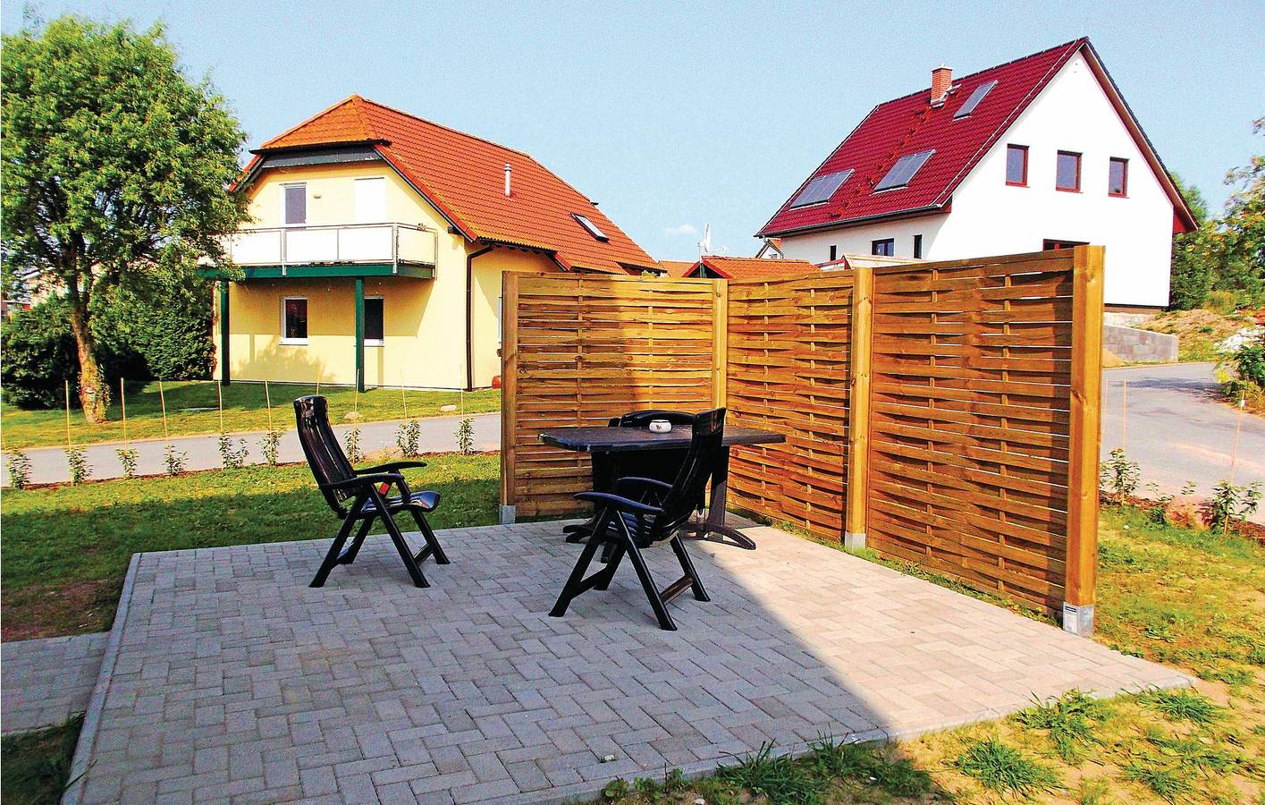 Ganze Ferienwohnung, Modernes Strandapartment mit Parkplatz und Terrasse in Boiensdorf, Neuburg