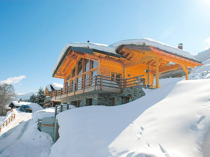 Ferienhaus für 10 Personen, mit Sauna und Balkon sowie Ausblick in Nendaz