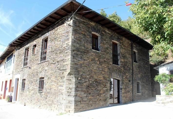 Casa rural para 14 personas en Montaña de Luna - 2