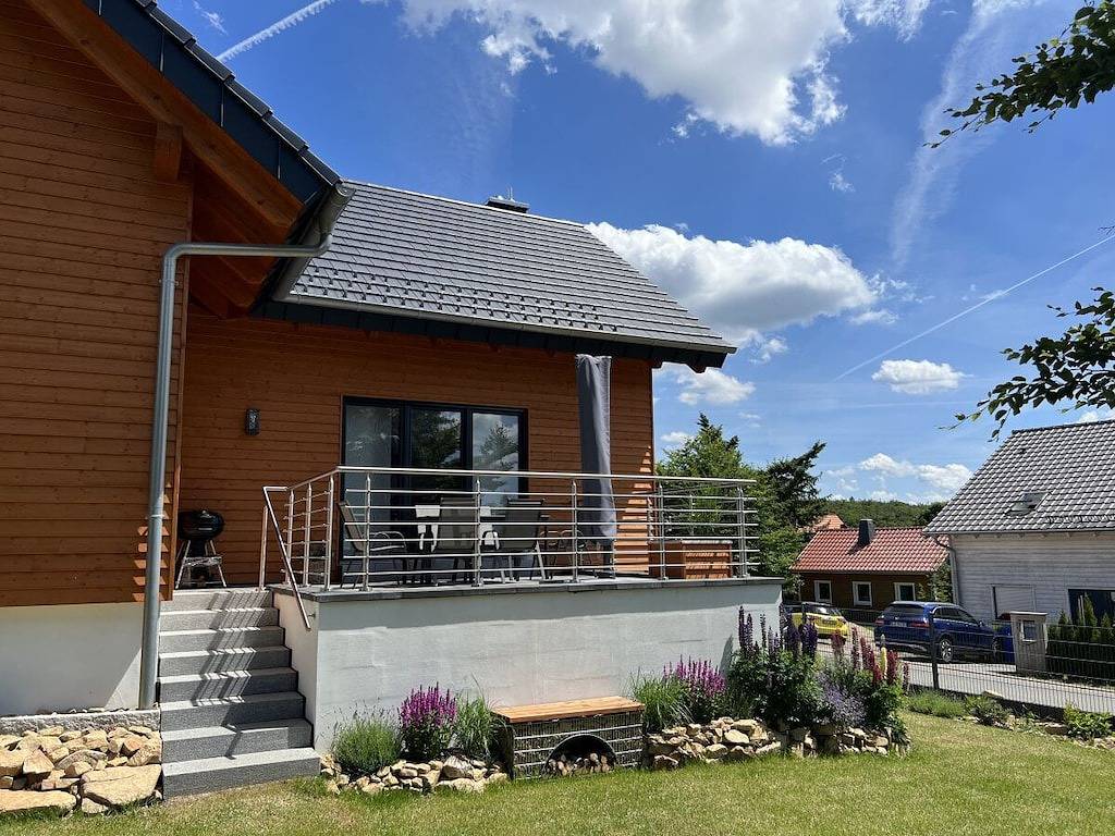 Huisje in Friedrichsbrunn met barbecue in Friedrichsbrunn, Thale