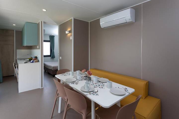 Camping für 4 Personen, mit Terrasse und Garten sowie Kinderpool und Pool in Lazise - 2