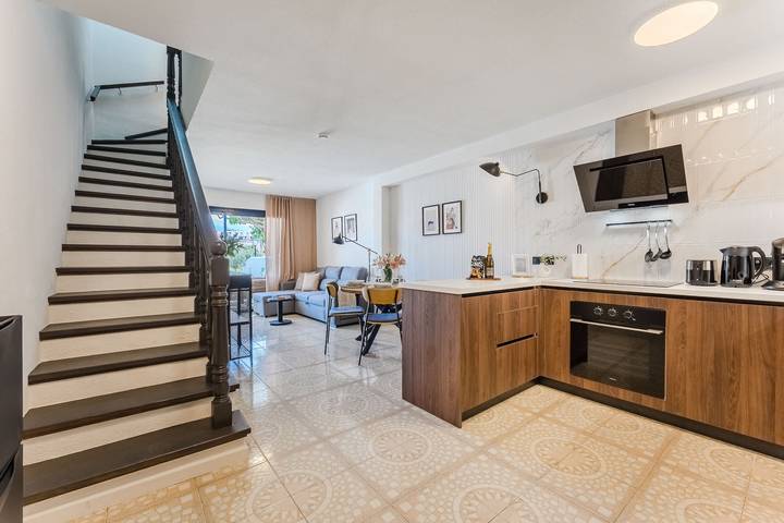 Apartamento para 5 personas, con piscina además de jardín y vistas en Amarilla Golf