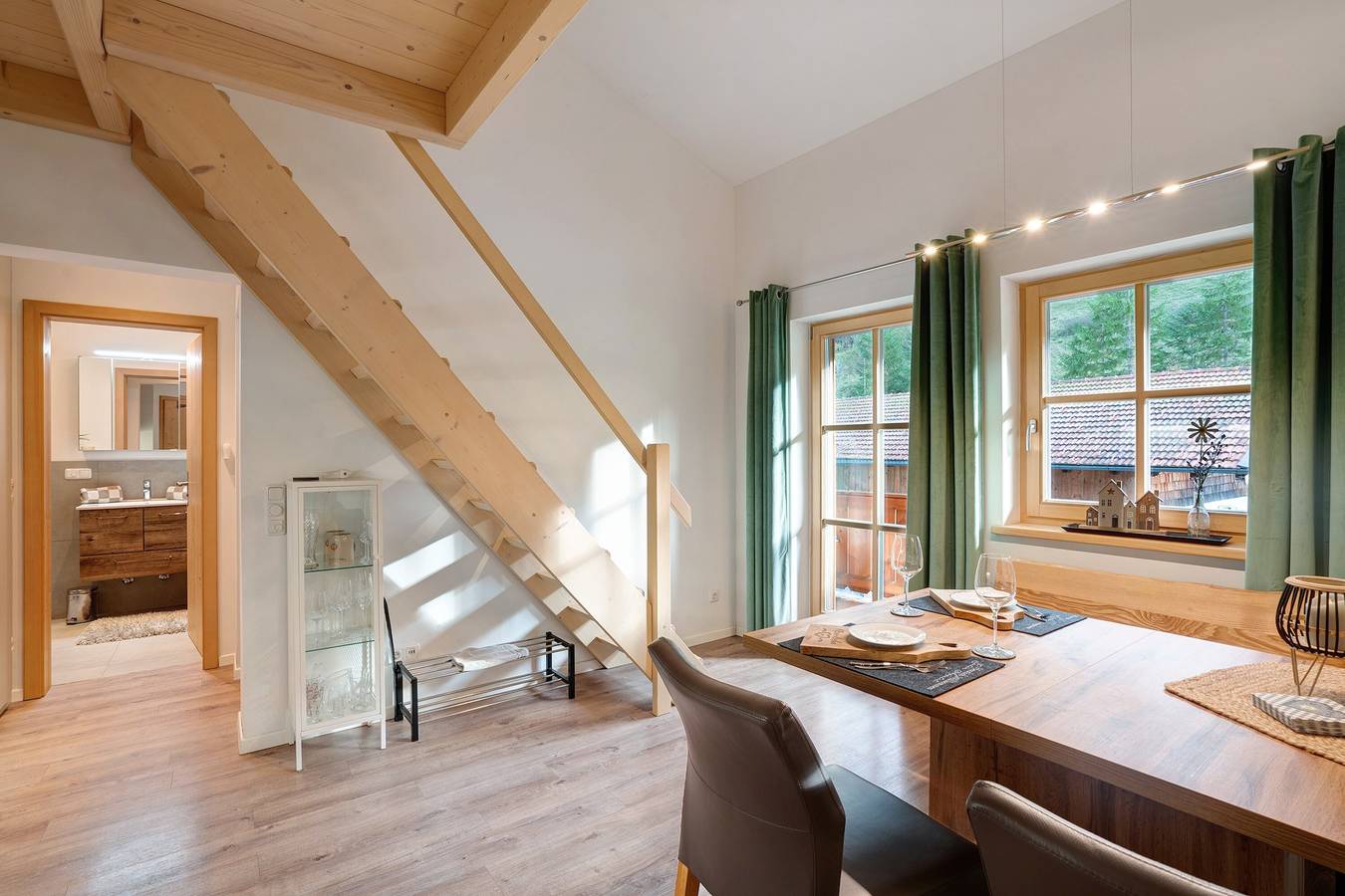 Geheel appartement, Appartement 'Ferienwohnung Unternberg' met Uitzicht op de Bergen, Gedeeld Terras en Wifi in Ruhpolding, Beierse Alpen